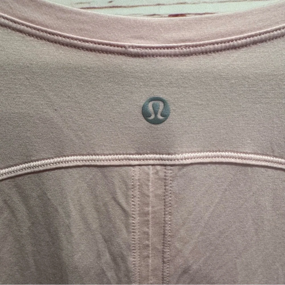 Lululemon Modal Open Up Tie Back T-Shirt in Strawberry Milkshake Sz 8